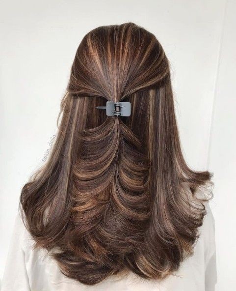 Sarah De Mounte Unisex Saloon & Spa